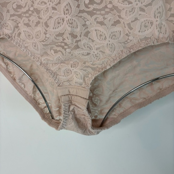 Bali Lace Shapewear Bodysuit - Cream - Picture 5 of 11